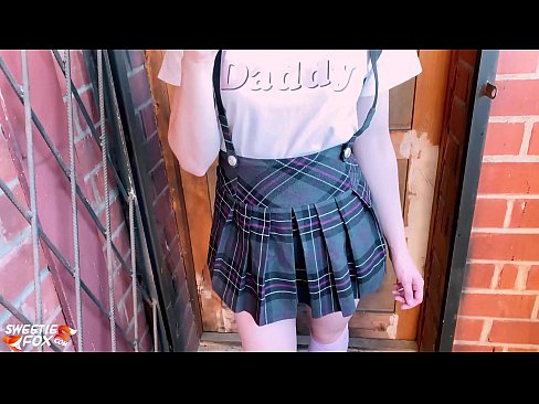 ❤️ Schoolgirl sugit penitus dick et loco classes futuit. Porn video  apud nos